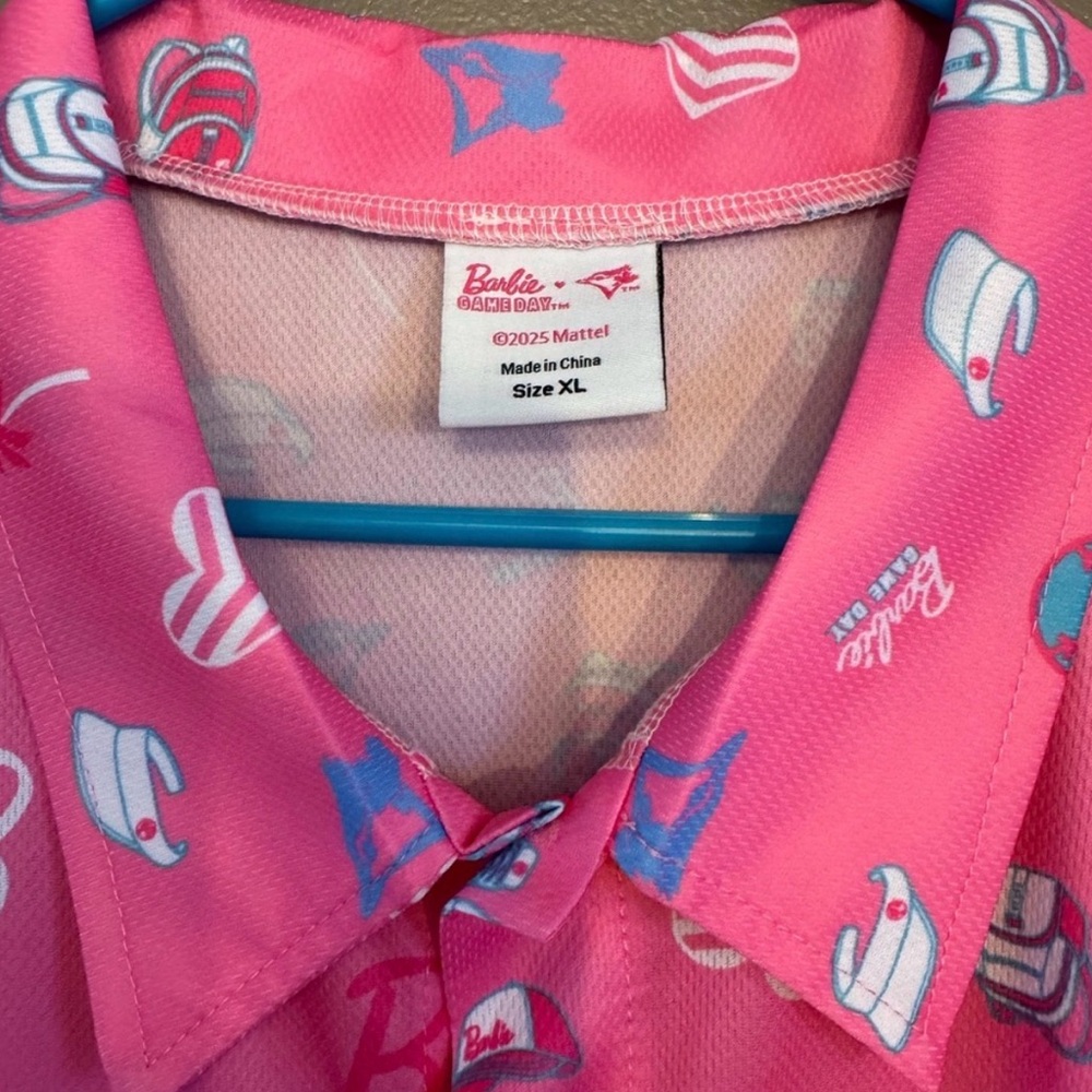 Toronto Blue Jays Barbie Hawaiian shirt - Picture 2 of 2